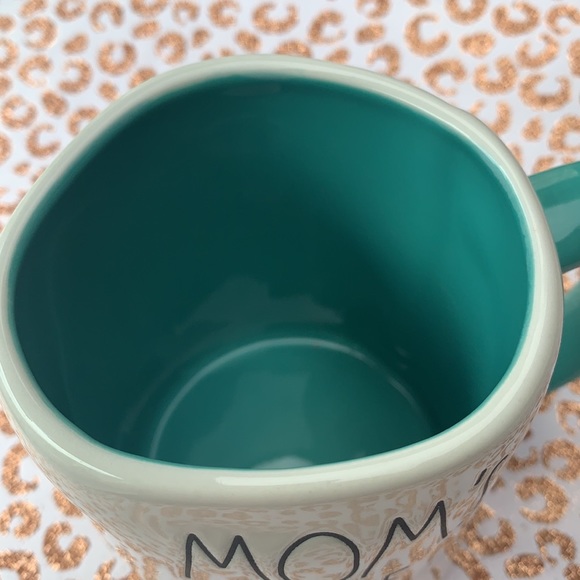 ⭐️RAE DUNN MOM MUG - Picture 5 of 7